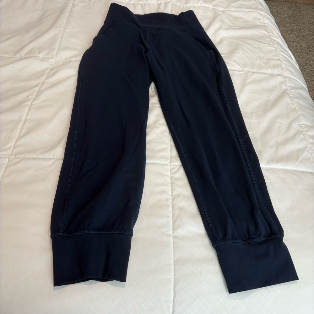 Lululemon Align Jogger - Picture 3 of 8